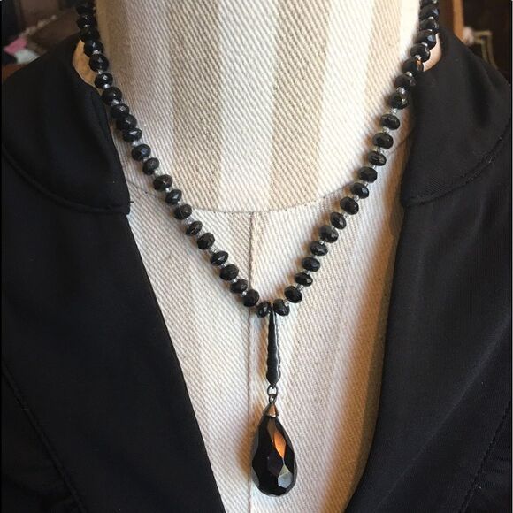 BLACK BRIOLETTE Drop Necklace! - Picture 1 of 9